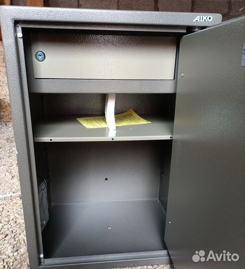 Сейф новый