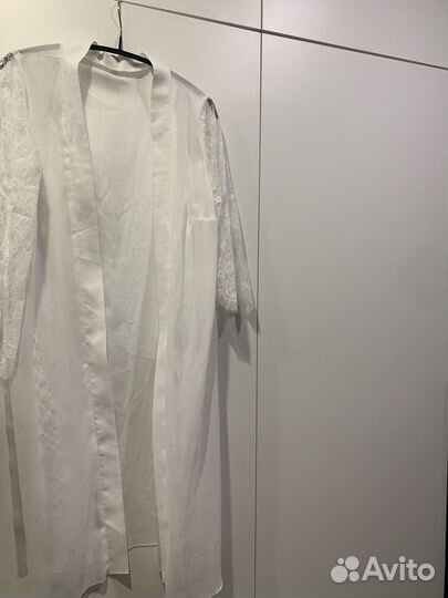 Прозрачный белый халатик