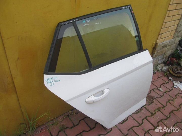 Дверь задняя правая Skoda Fabia 3 2014