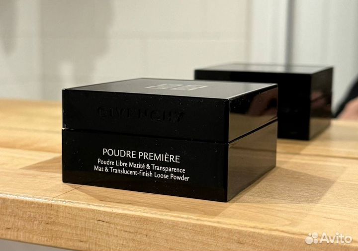 Финишная пудра Givenchy Poudre Premiere
