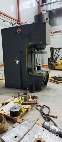 Реализуем б/у станки, прессы, промоборудование