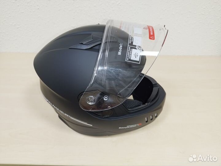 Мотошлем BYB-интеграл с двойным визором. Черный