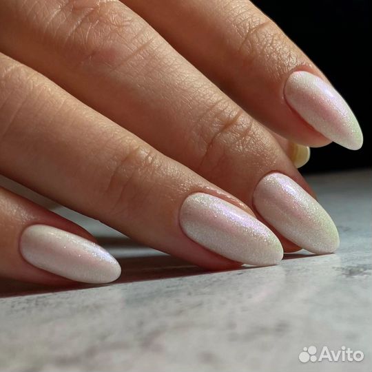 Маникюр и педикюр