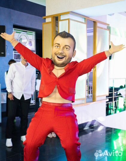 Ростовая кукла, шоу звезд, праздник, ведущий