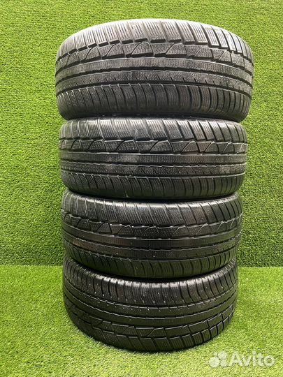 LingLong Green-Max Winter UHP 215/55 R17 94V