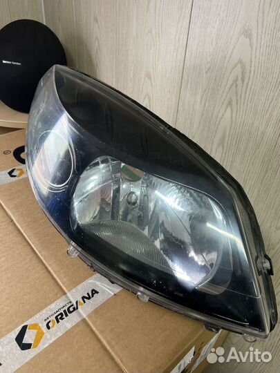 Фара правая на renault sandero stepway