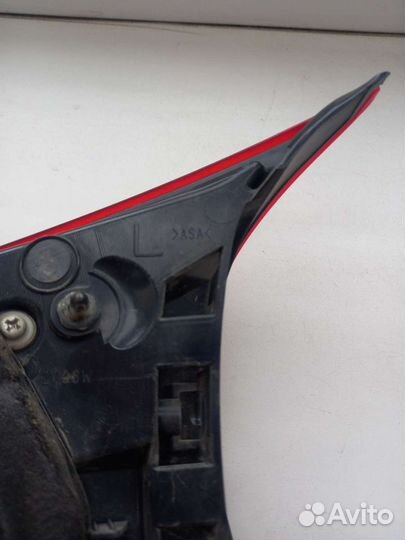 Фонарь в крышку багажника mazda3. 2014год