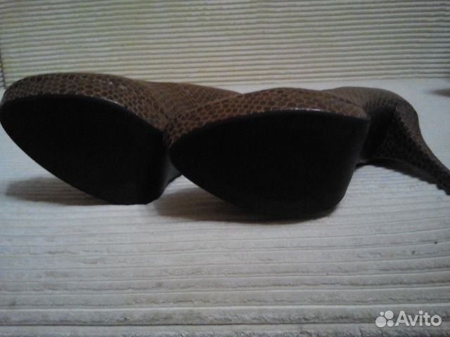 Новые красивые туфли 39 р-р