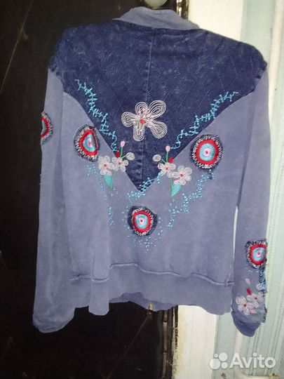 Джинсовая куртка женская