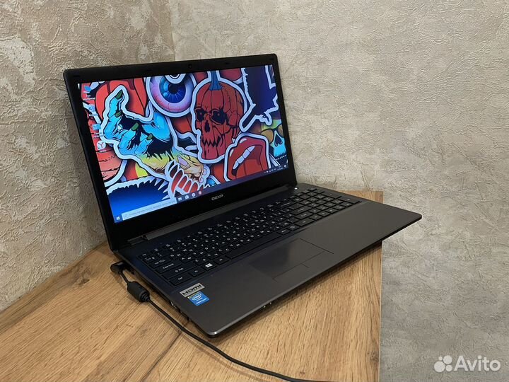 Ноутбук dexp SSD 4ядра