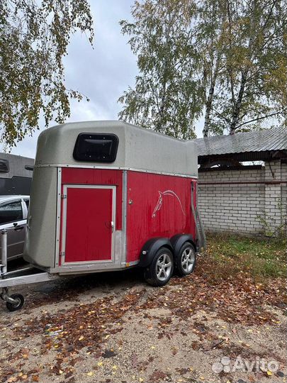 Прицеп коневоз