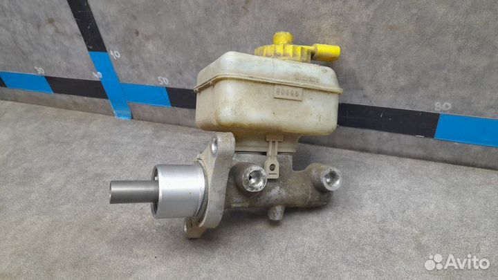 Главный тормозной цилиндр Skoda Octavia A4 1.6 BFQ