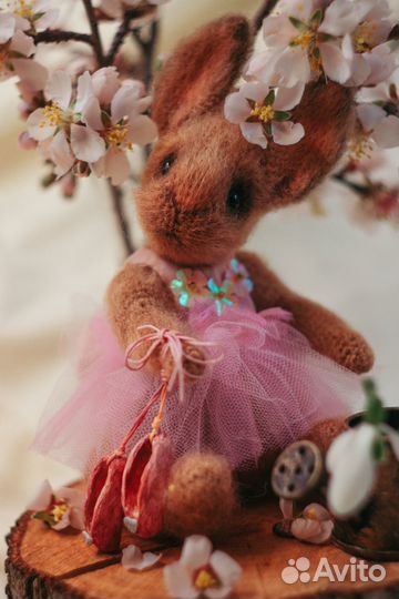 Вязаная игрушка в стиле тедди 