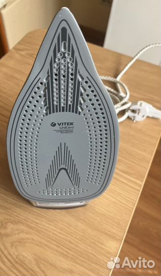 Утюг Vitek