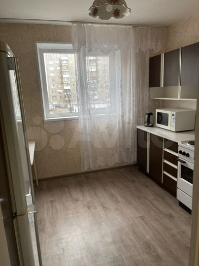 1-к. квартира, 32 м², 4/9 эт.