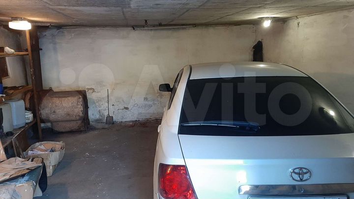 Гараж, > 30 м²