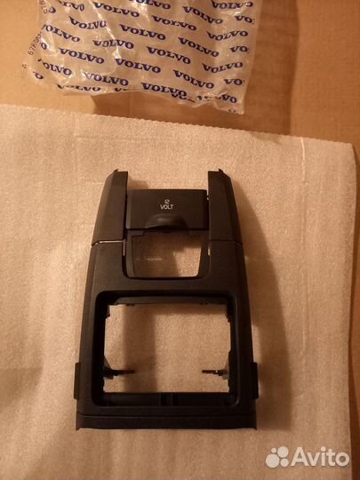 Центральная консоль задняя volvo s60, v70, xc70