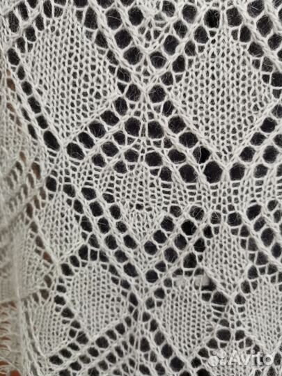 Шаль ручной работы 