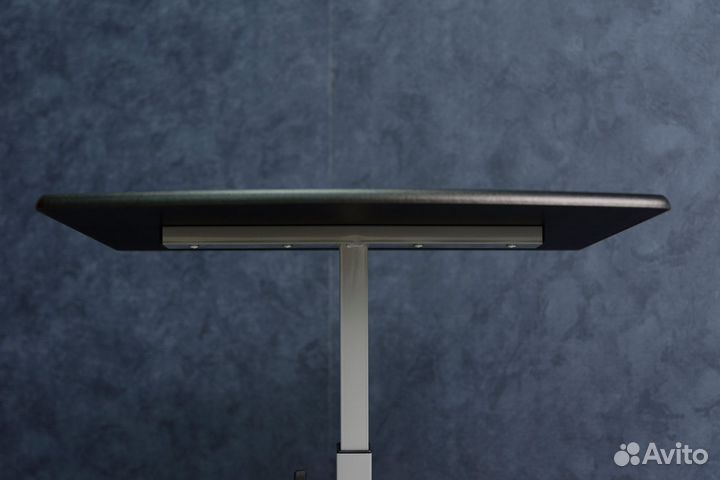 Столик подкатной, для ноутбука, журнальный