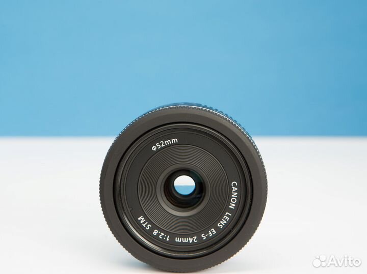 Canon EF-S 24mm f/2.8 STM как Новый