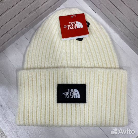 Шапка новая женская the north face