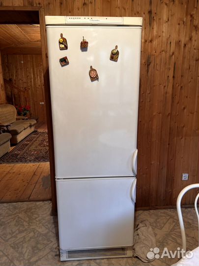 Холодильник electrolux бу
