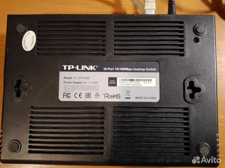 Свич TP-link TL-SF1016D