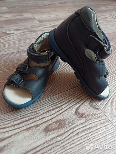 Сандали Тотто