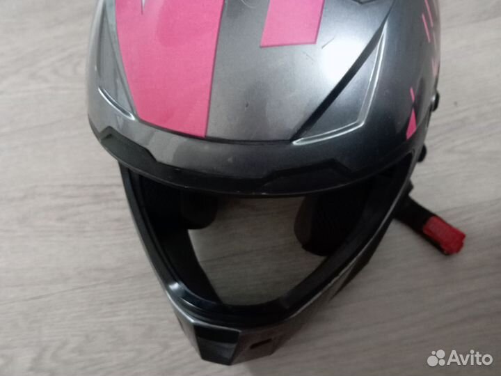 Мотошлем кроссовый с визором