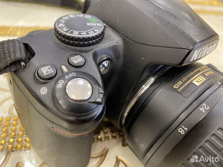 Зеркальный фотоаппарат Nicon d3000