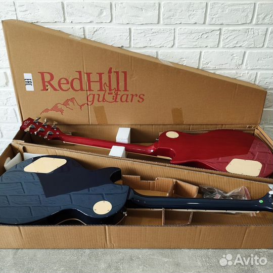 Электрогитара Les Paul Redhill LPX 200 (TBL, TRD)