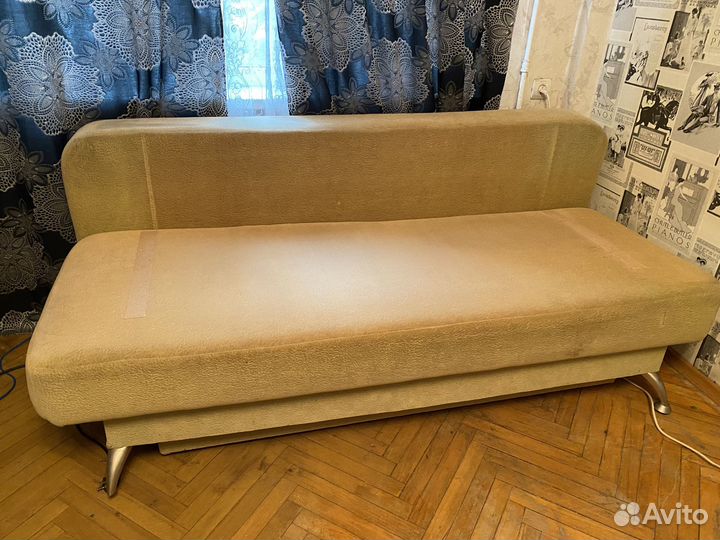 Отдам бесплатно диван