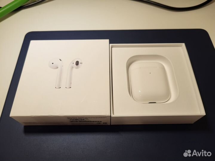 Apple airpods 2 оригинал (кейс+левый наушник)