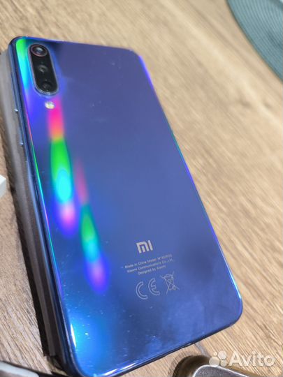 Xiaomi Mi 9 SE, 6/128 ГБ