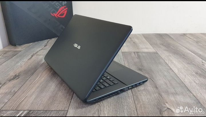 Ноутбук asus