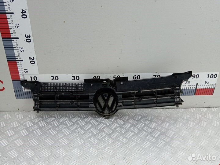 Решетка радиатора для Volkswagen Golf 4 1J0853653C