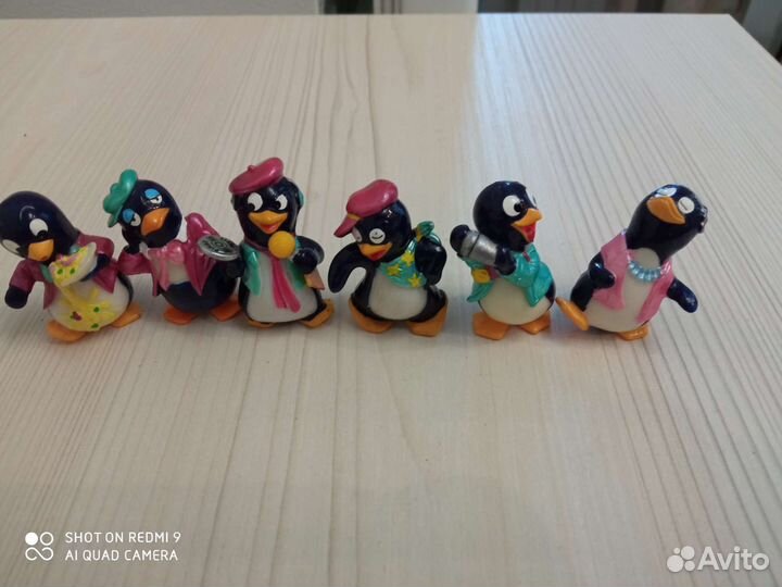 Игрушки из киндер 90 пингвины, лягушки динозавры