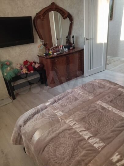 2-к. квартира, 70 м², 4/14 эт.