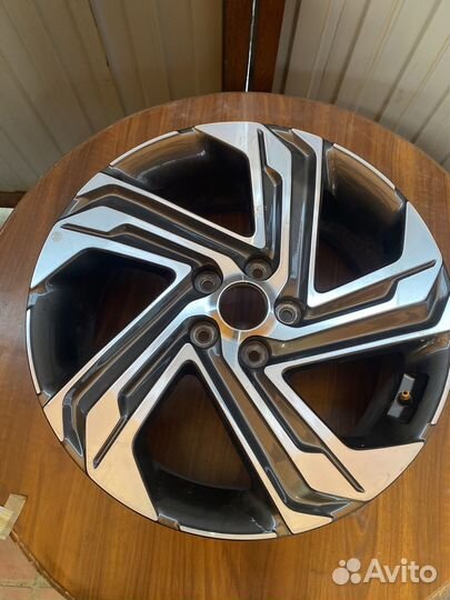 Диск Hyundai Santa Fe R18 2018 52910s1610