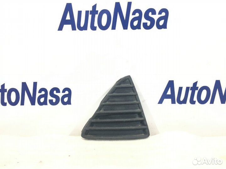 Решетка в бампер правая Ford Focus 3 2011-2019