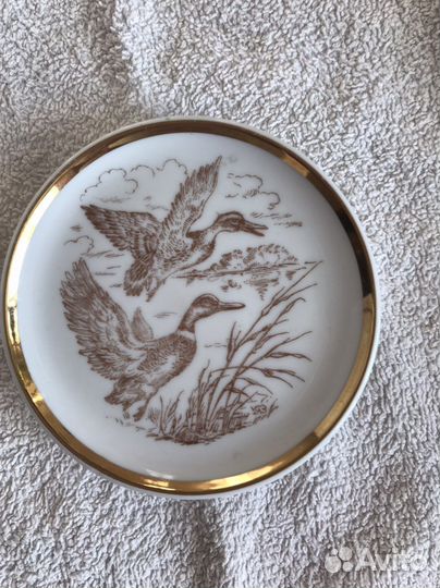 Настенная тарелка