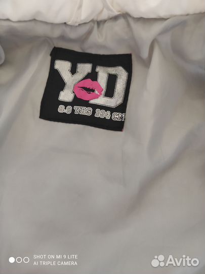 Курточка демисезонная на девочку 8 лет 134 см