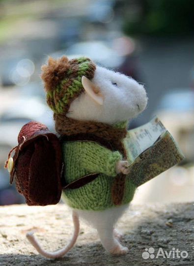 Валяная игрушка мышонок путешественник