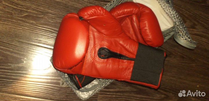 Перчатки боксёрские Everlast 16 oz новые