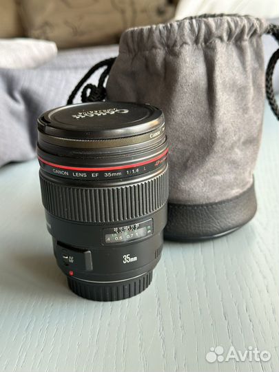 Объектив Canon 35 mm 1.4