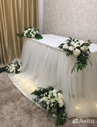 Искусственные цветы на стол на свадьбу