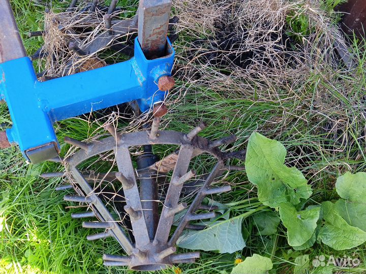 Культиватор-окучник для кмз-012