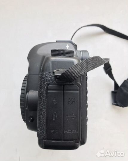 Зеркальный фотоаппарат canon eos 5D mark 2 body