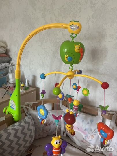 Мобиль в детскую кровать