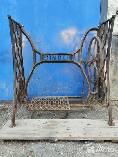 Станина от швейной машинки зингер